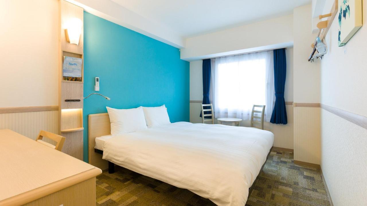 Toyoko Inn Kashiwa-Eki Higashi-Guchi Екстериор снимка