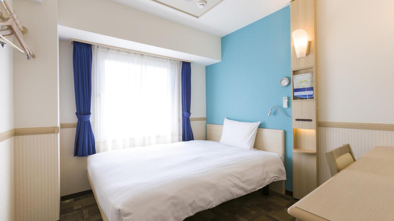 Toyoko Inn Kashiwa-Eki Higashi-Guchi Екстериор снимка