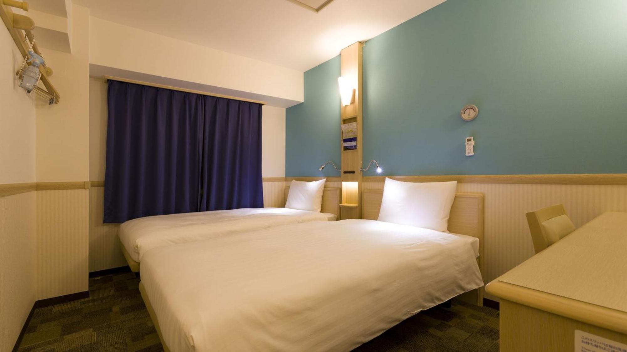 Toyoko Inn Kashiwa-Eki Higashi-Guchi Стая снимка